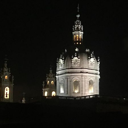 リスボンFree Wifi -Estrela Lapa- Tram 28アパートメント エクステリア 写真